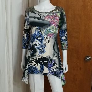 Merchant Shark Fin Beaded Accented Tunic